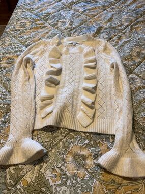 Francesca's Collections Cream Ruffle Cable-Knit Crewneck Sweater